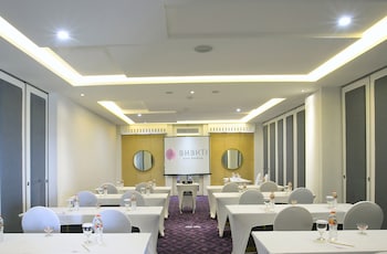 shakti hotel bandung