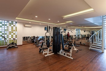 shakti hotel bandung