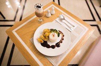 shakti hotel bandung