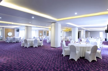 shakti hotel bandung