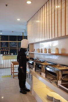 shakti hotel bandung