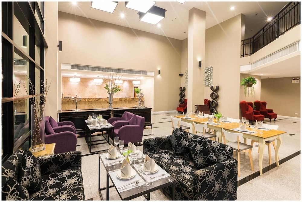 sea me spring tree hotel adults only