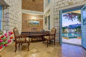villa fora hotel