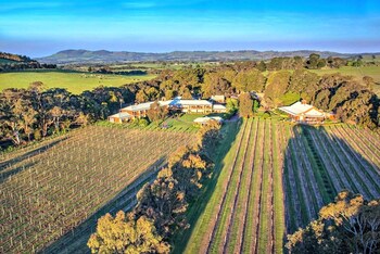 glen erin at lancefield vineyard retreat