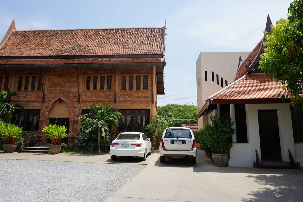 ruean thai hotel
