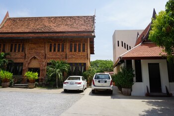 ruean thai hotel
