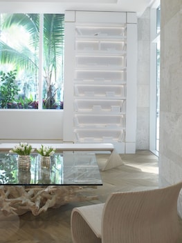 grand beach hotel surfside