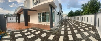 hom villa 16 25 pax