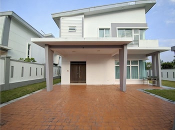 hom villa 16 25 pax