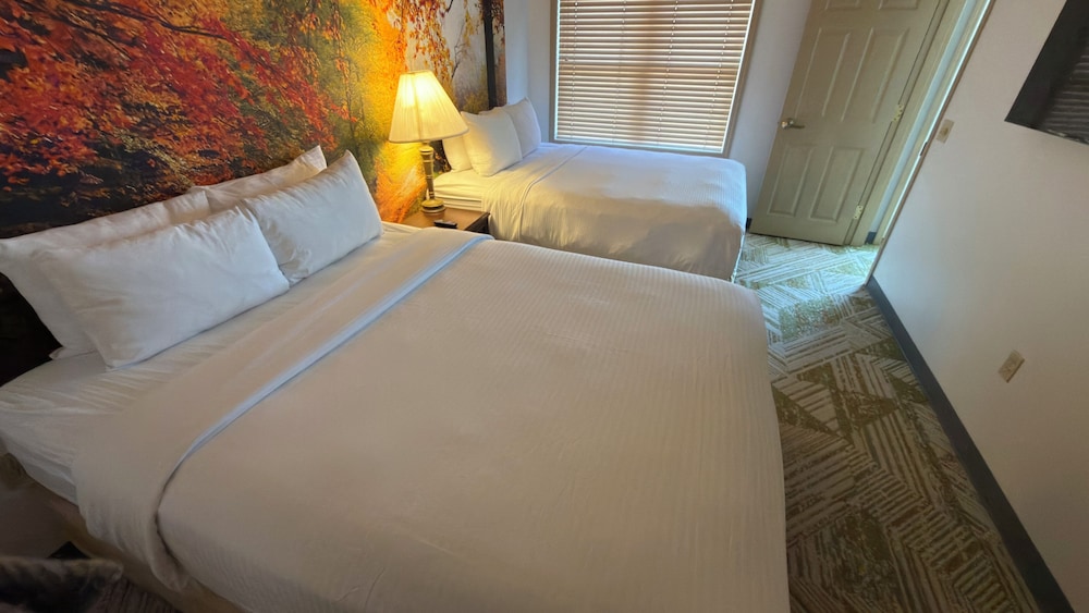 the willowbrook village at lake harmony a wyndham hotel