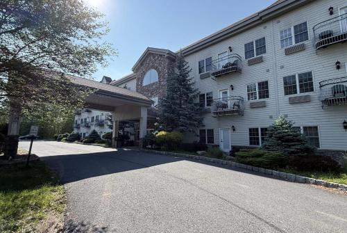 the willowbrook village at lake harmony a wyndham hotel