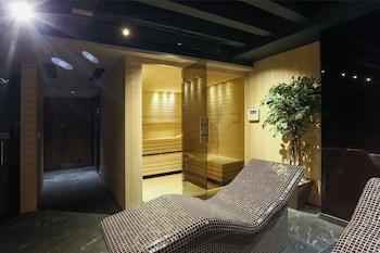 ambasador hotel