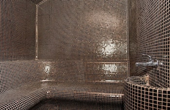ambasador hotel
