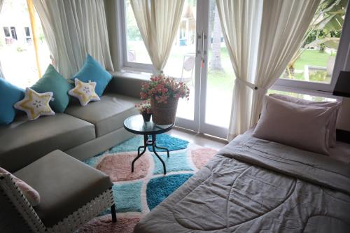 the forty eight resort candidasa