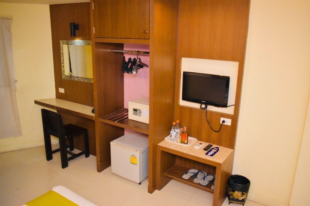 royal express inn sukhumvit bangkok