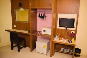 royal express inn sukhumvit bangkok