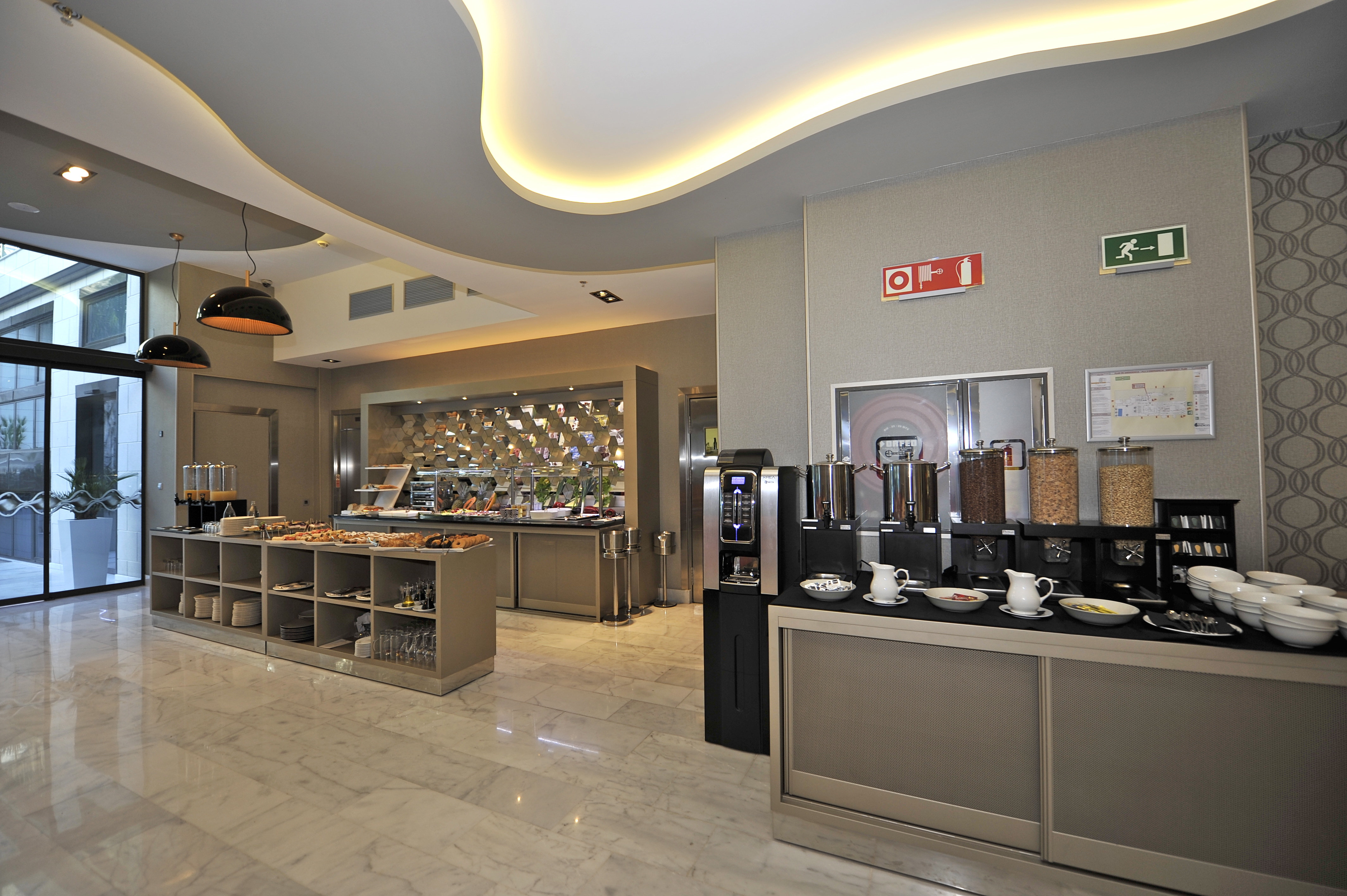 hotel indigo barcelona plaza catalunya by ihg