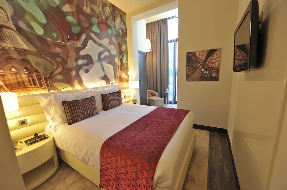 hotel indigo barcelona plaza catalunya by ihg