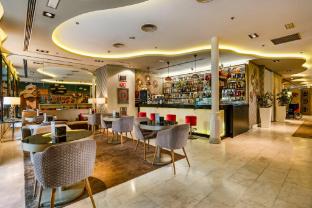 hotel indigo barcelona plaza catalunya by ihg