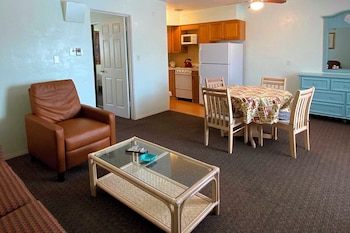 carlton house motel