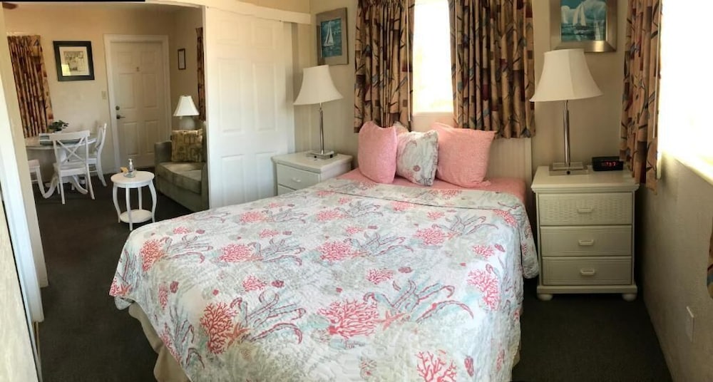 carlton house motel