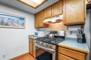 cozy kirkwood condo a the meadows 2 bedroom 2 condo by redawning