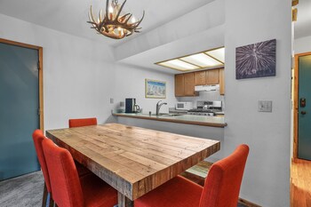 cozy kirkwood condo a the meadows 2 bedroom 2 condo by redawning