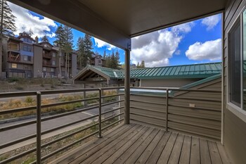 cozy kirkwood condo a the meadows 2 bedroom 2 condo by redawning