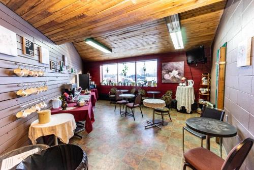 vegreville garden inn