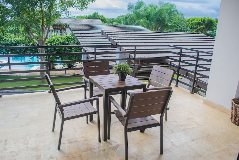sybaris residences