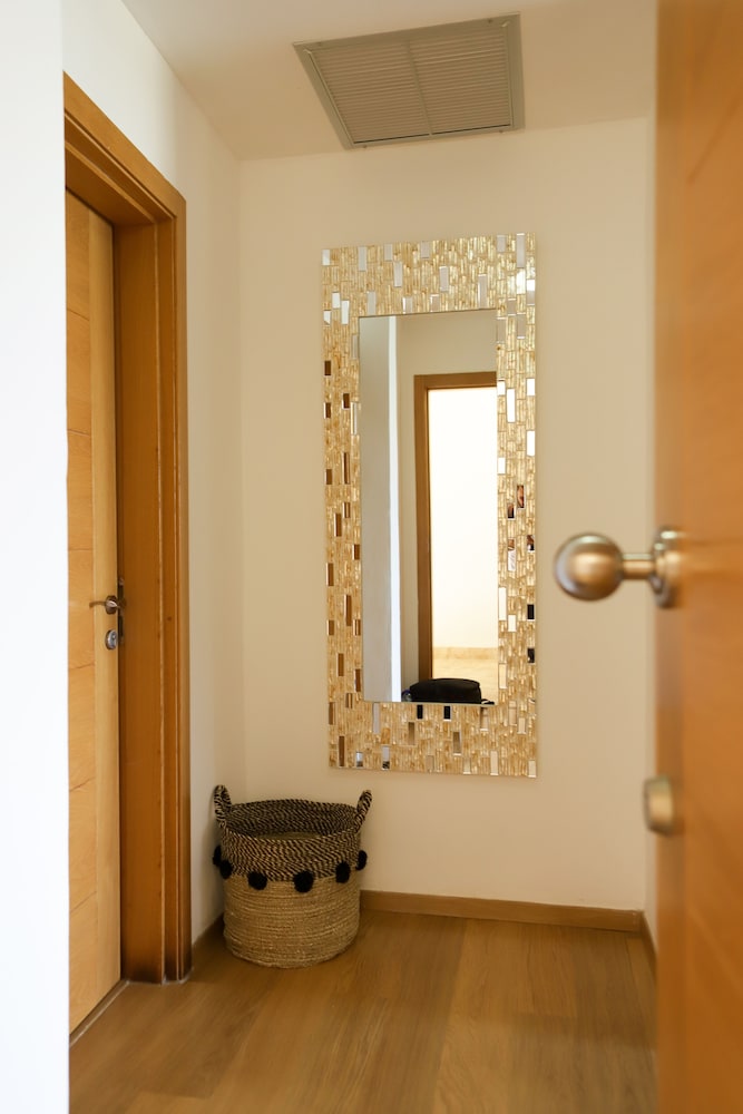 sybaris residences