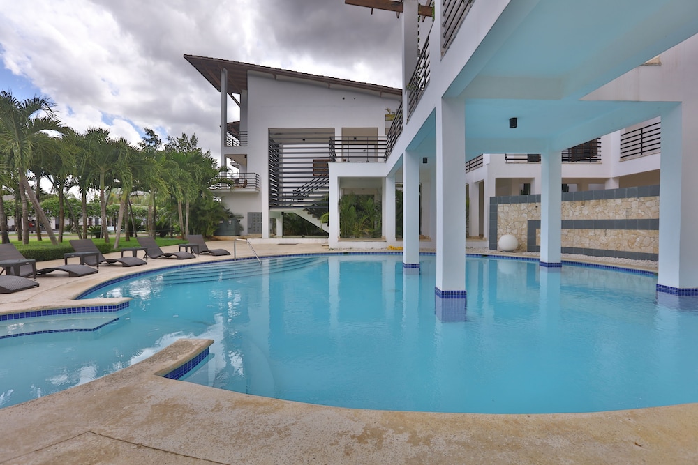sybaris residences