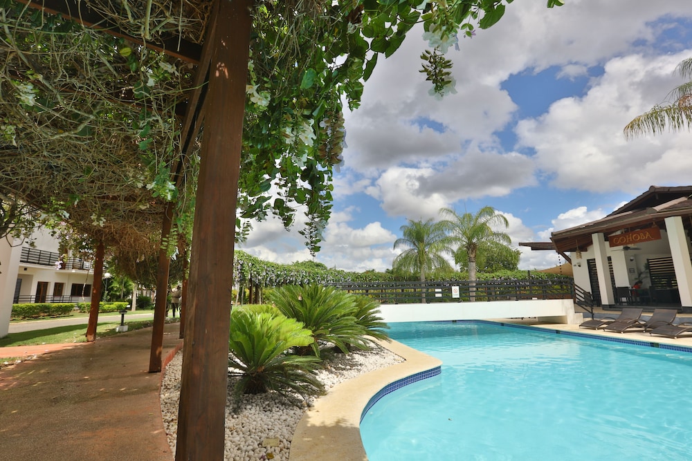 sybaris residences