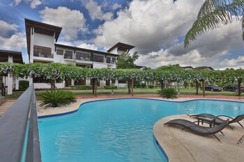 sybaris residences