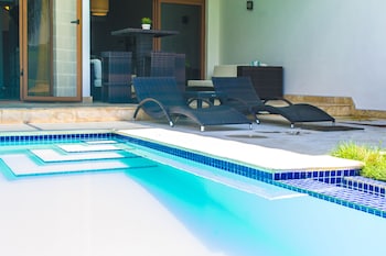 sybaris residences