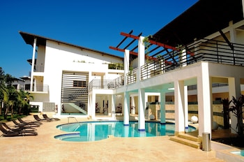 sybaris residences