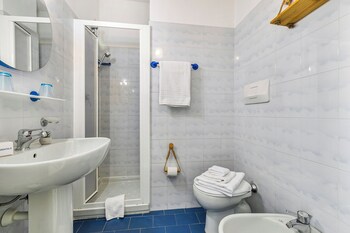 Bike And Wind Hotel Villa Maria,Limone Sul Garda>>Lake Garda,2 star