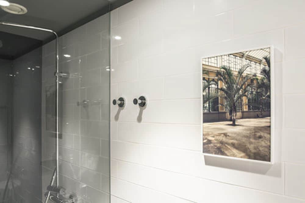 yurbban trafalgar hotel