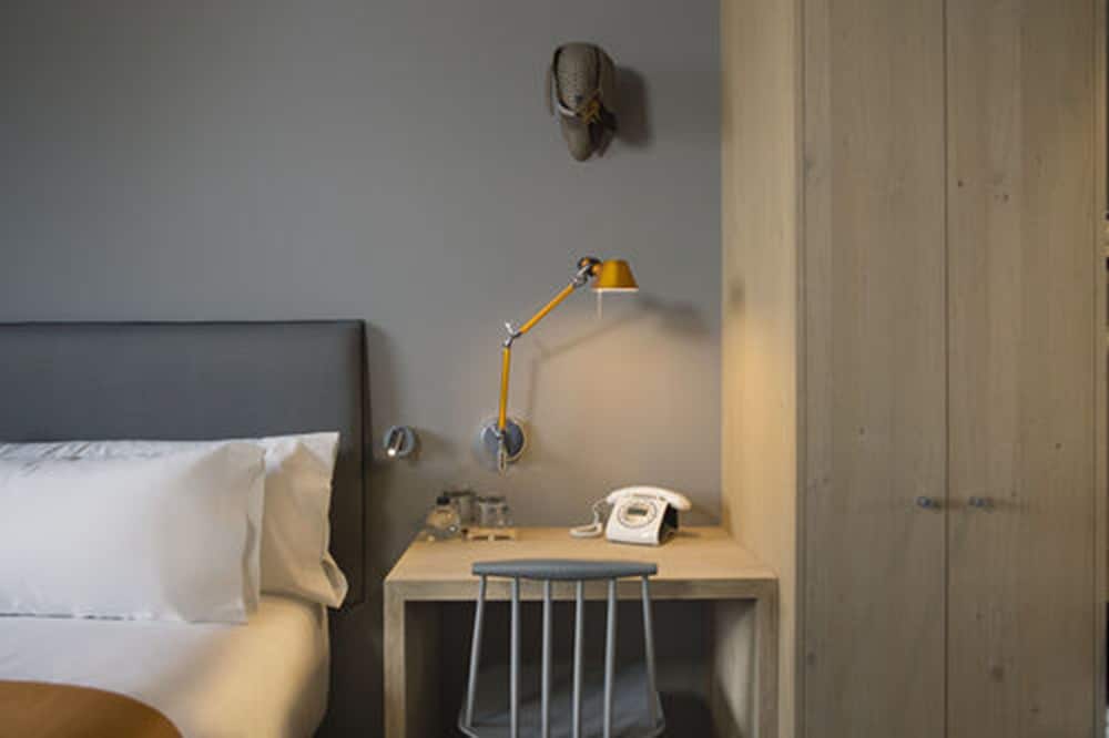 yurbban trafalgar hotel