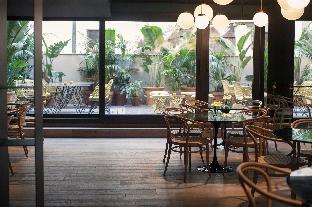 yurbban trafalgar hotel