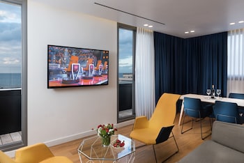 Sea Side By Zvieli Hotels,Tel Aviv Beaches>>Tel Aviv,3 star