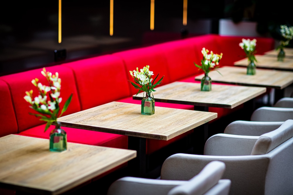 holiday inn express the hague parliament by ihg