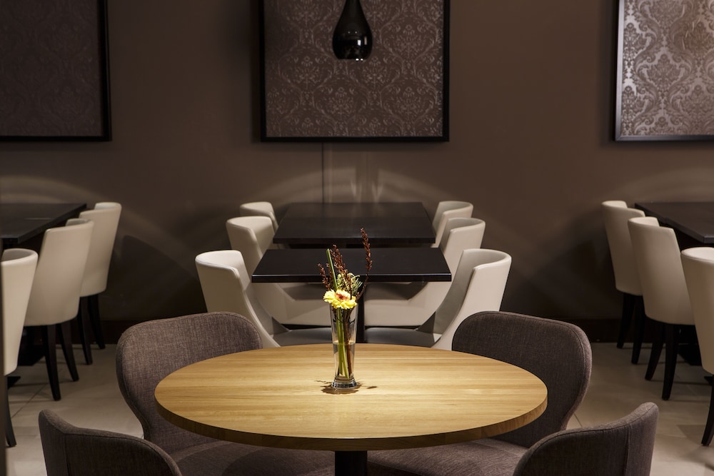 holiday inn express the hague parliament by ihg