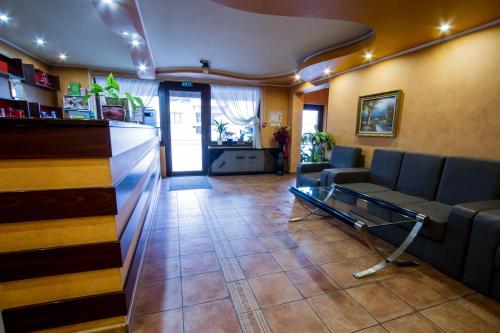 complex turistic max international