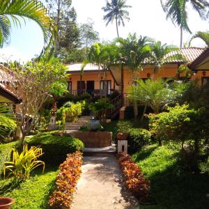 paradise bungalows