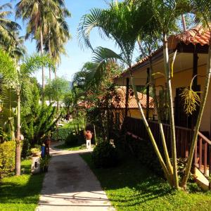 paradise bungalows