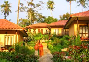 paradise bungalows