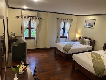 luang prabang residence and travel