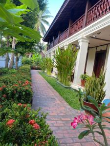 luang prabang residence and travel