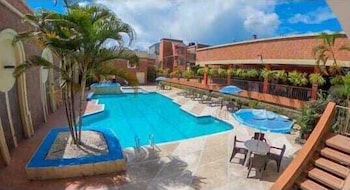 hotel mariscal robledo cartago